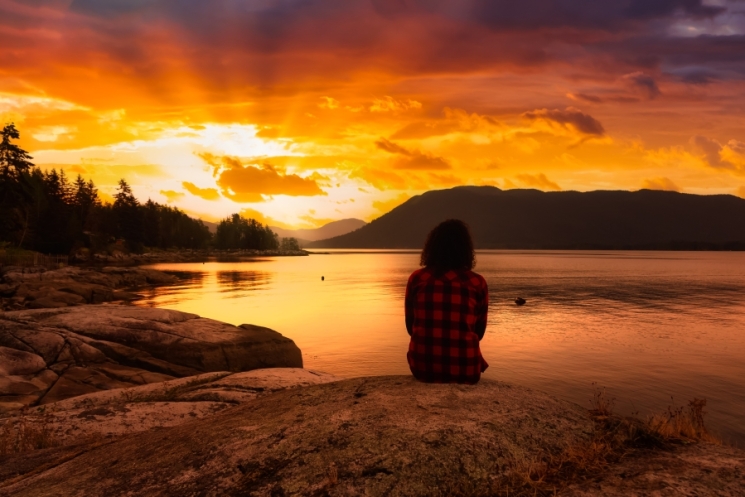 Stillness by the lake
